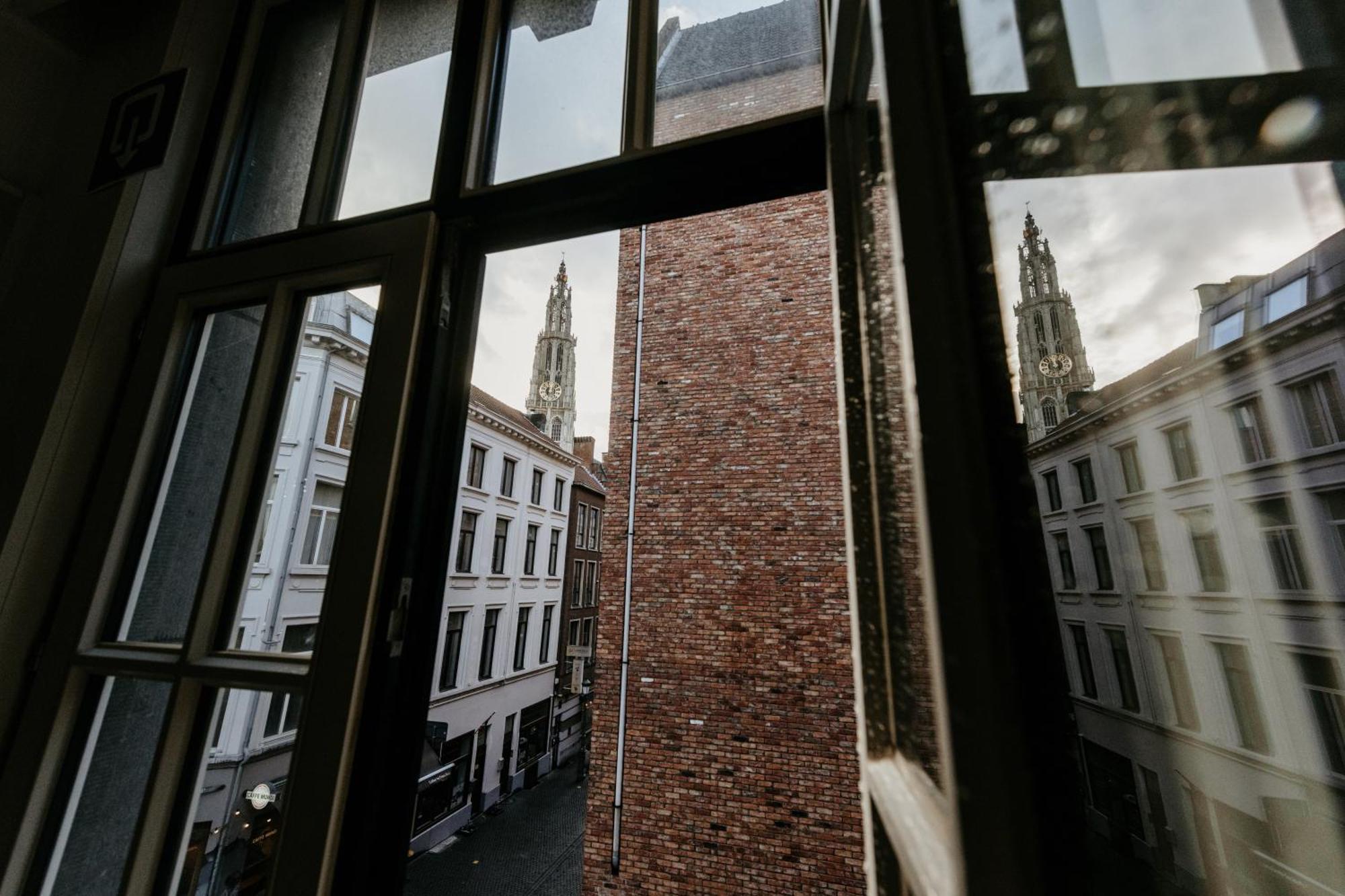 Cathedral View Apartment Antwerp Luaran gambar